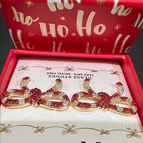 Piper K | Rhinestone Ribbon Earrings - Picture 7 of 8